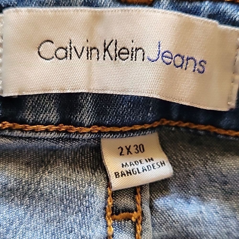 Calvin Klein Ultimate Skinny Jean Size 2 - Picture 3 of 6